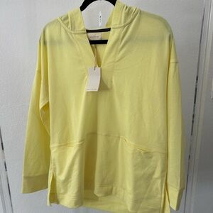 MELLODAY Light Yellow V-Neck Top